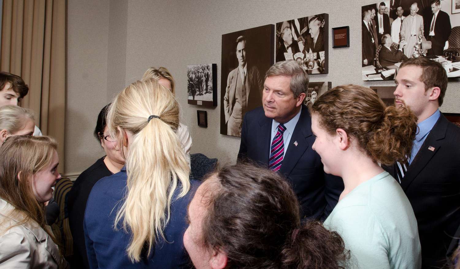 Vilsack with students during his first stent as Secretary of Agriculture