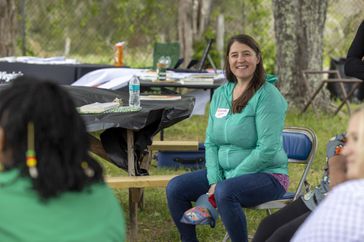 Gabrielle Roesch-McNally hosts a women's learning circle for American Farmland Trust.