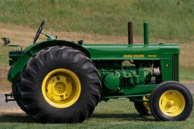 John-Deere-first-diesel-tractors