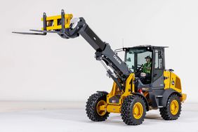 John Deere 326 P-tier telescopic compact wheel loader