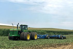 Kinze-Mach-Till-2