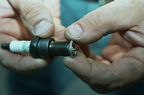 how-to-remove-spark-plug