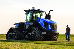 New Holland SmartTrax 2024