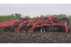 The Vaderstad Carrier XL 40 high speed disc in the field.