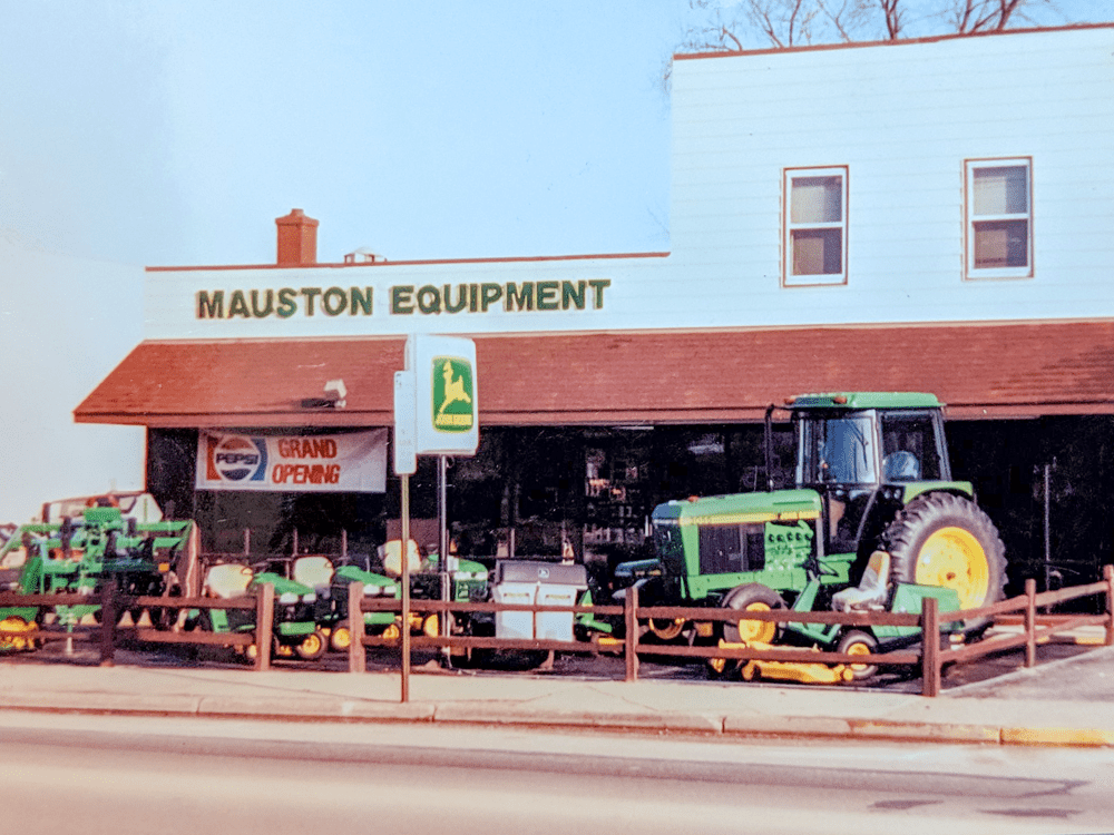 The storefront of Mauston Equipment